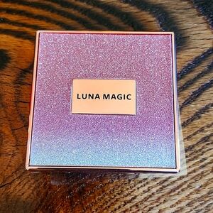NWT Luna Magic Soft Perfection foundation Powder
